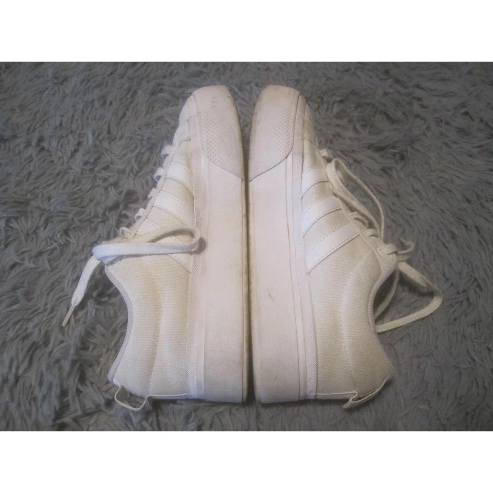 Adidas Shoes Womens Size 9 White Canvas Low Top Casual Sneakers Lace Up